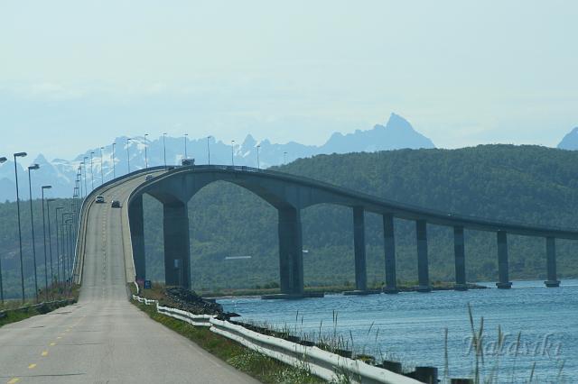 Norwegia (517).JPG - Lofoty - most na wyspę Hadseloya